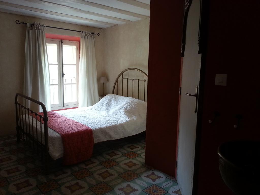 Le Patio Des Cigales Bed & Breakfast Roquefort-des-Corbières Oda fotoğraf