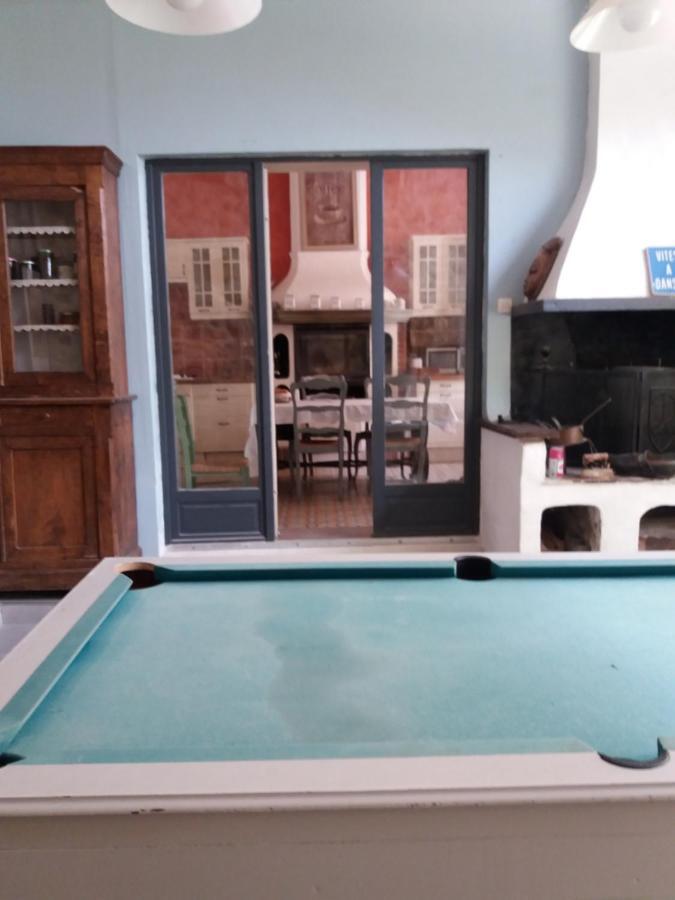 Le Patio Des Cigales Bed & Breakfast Roquefort-des-Corbières Dış mekan fotoğraf