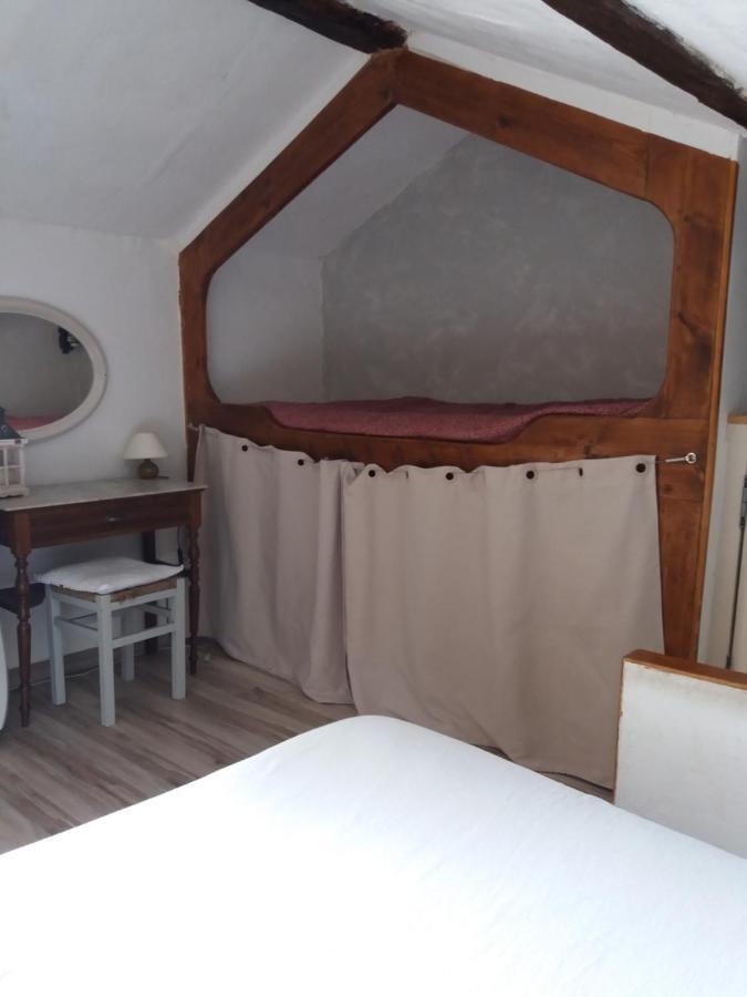 Le Patio Des Cigales Bed & Breakfast Roquefort-des-Corbières Dış mekan fotoğraf